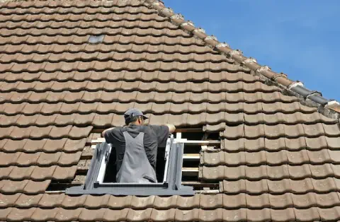 Pose de velux - Saint-Théodorit